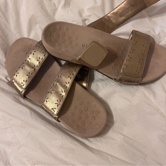 Vionic Randi Metallic Gold Slide Sandals - Picture 5 of 5